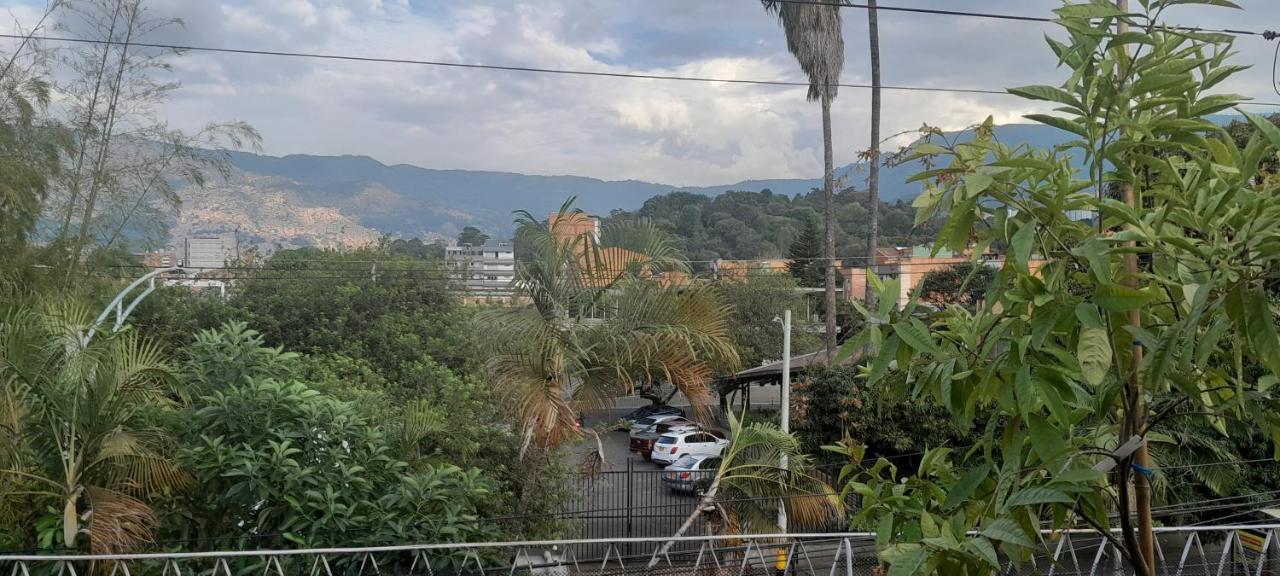 Alcobas Con Desayuno Incluido Bano Compartido Apartment Medellín Exterior foto